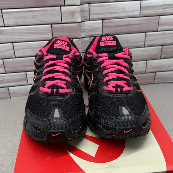 Nike Air Max Torch 4 Women’s size 8.5 Black/Pink Sneakers - Picture 4 of 15